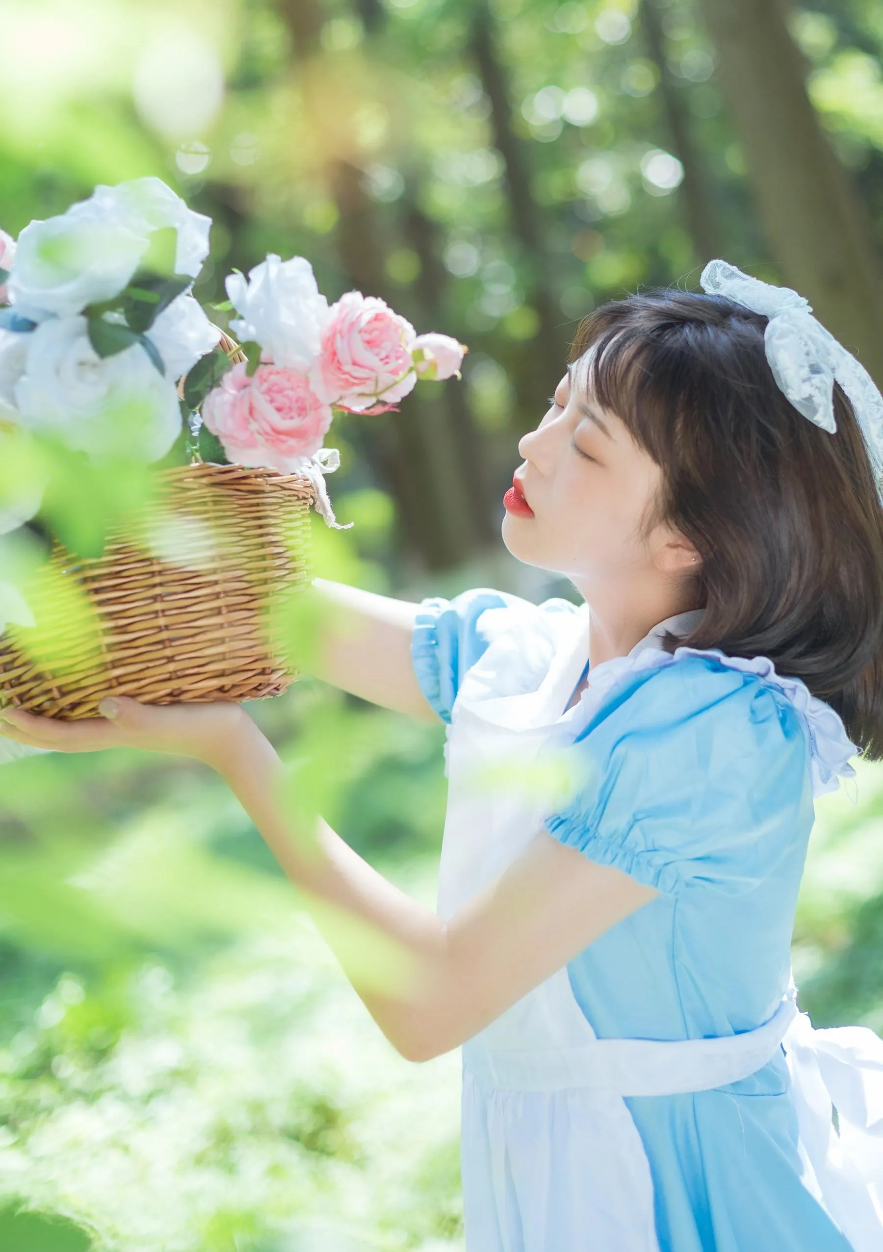 [YITUYU艺图语]2022.08.05 雏菊和草莓 哈吉麻花 [32P]插图9